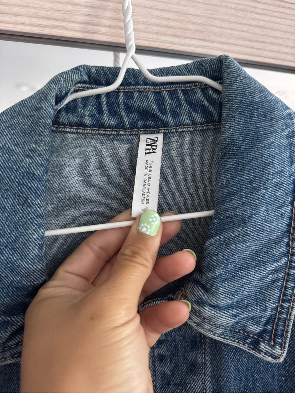 Zara Cropped Denim Jacket - Picture 4 of 8